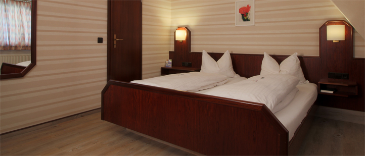 Zimmer Hotel-Gästehaus Löwen in Süßen im Stauferkreis Göppingen.